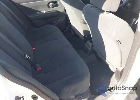 2010 Nissan Versa 1.8S z USA, uszkodzony, nr VIN 3N1BC1AP7AL452505